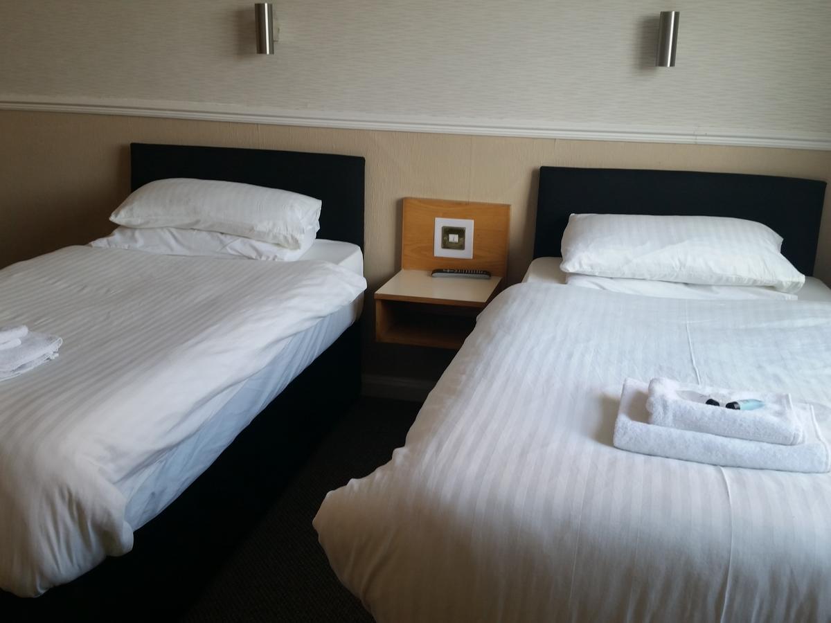 The Bridge Hotel Скънторп Екстериор снимка