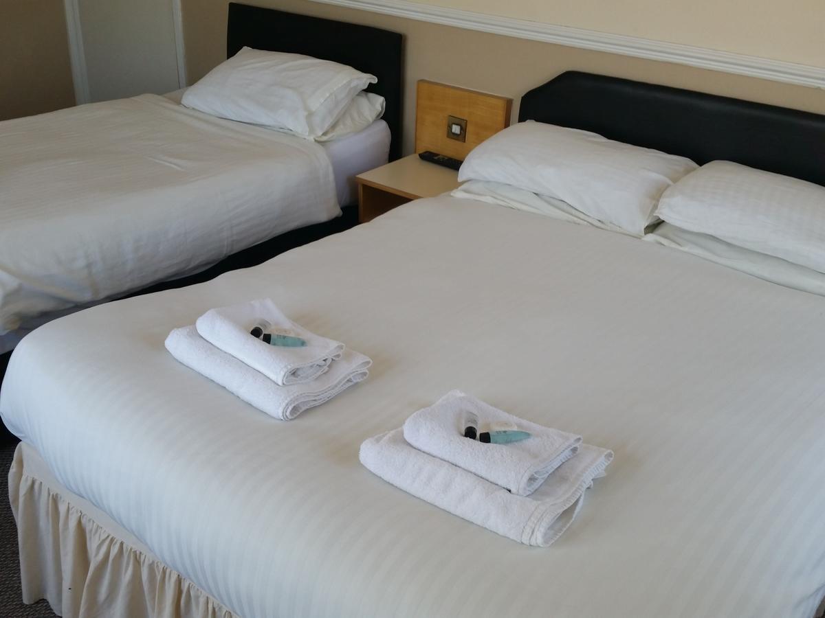 The Bridge Hotel Скънторп Екстериор снимка